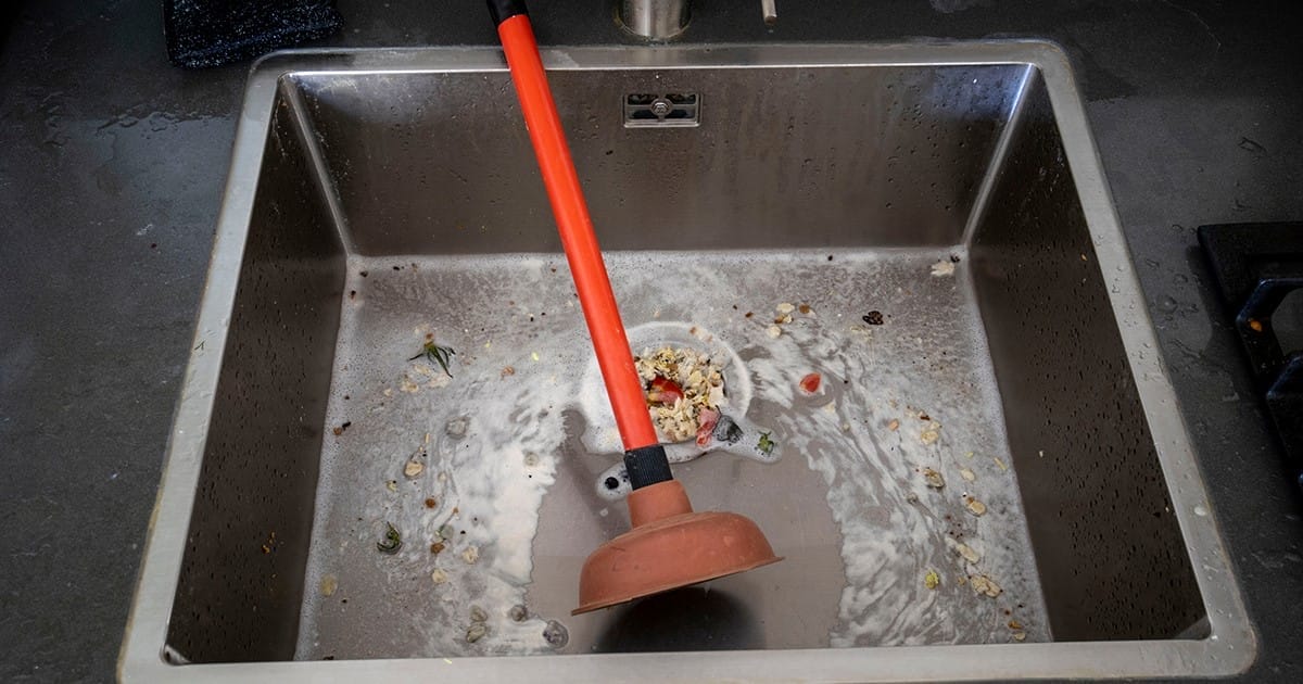  Sewage contains bacteria, viruses, and other pathogens that can cause various illnesses.